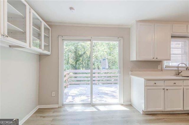 927 Magna Carta Drive NW, Atlanta, GA 30318