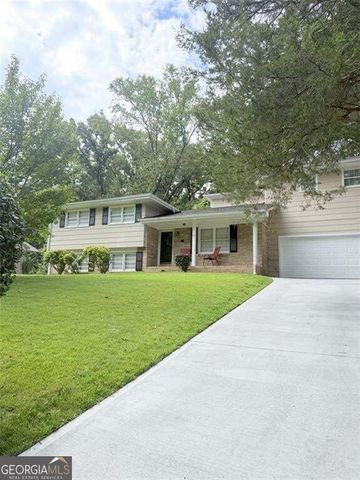 927 Magna Carta Drive NW, Atlanta, GA 30318