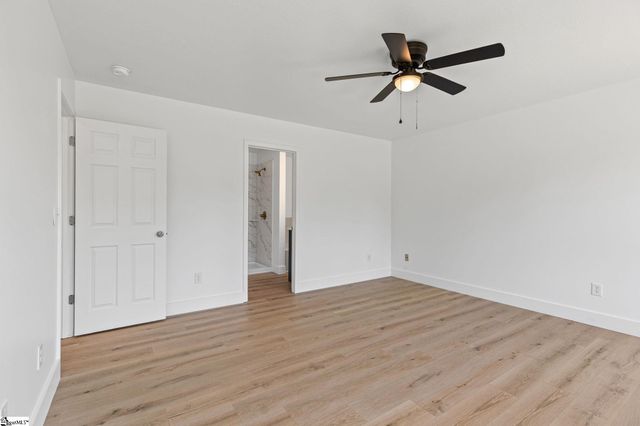 106 Duck Pond Court, Greenville, SC 29611