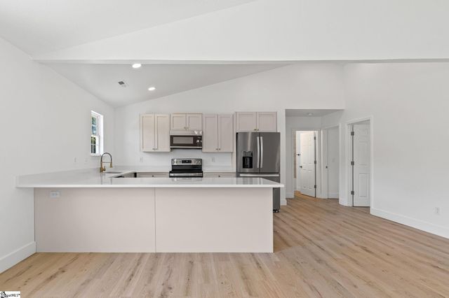 106 Duck Pond Court, Greenville, SC 29611