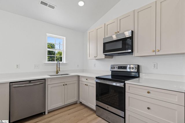 106 Duck Pond Court, Greenville, SC 29611