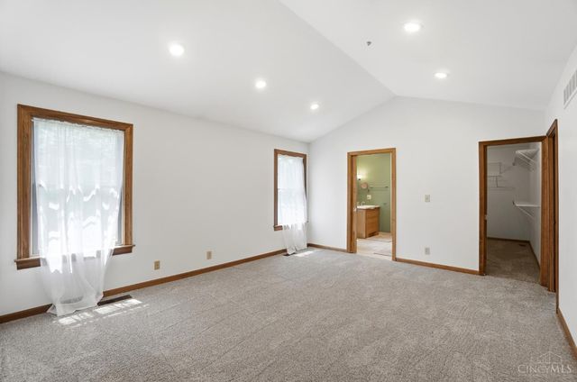 8082 Kingfisher Lane, West Chester, OH 45069