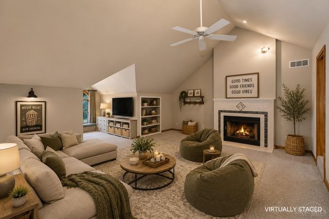 8082 Kingfisher Lane, West Chester, OH 45069