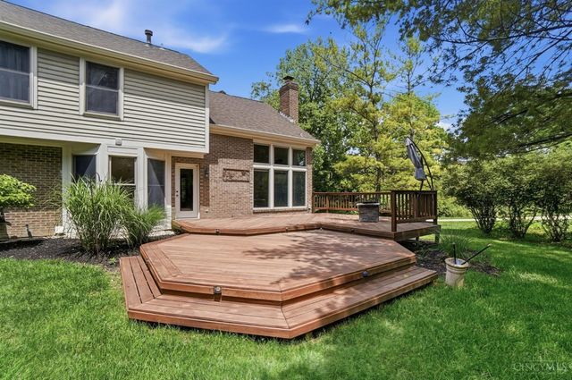 8082 Kingfisher Lane, West Chester, OH 45069