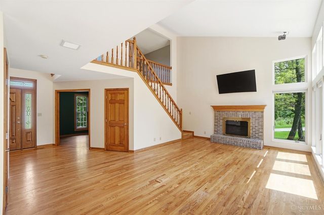 8082 Kingfisher Lane, West Chester, OH 45069