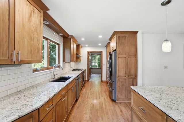 8082 Kingfisher Lane, West Chester, OH 45069
