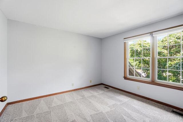 8082 Kingfisher Lane, West Chester, OH 45069