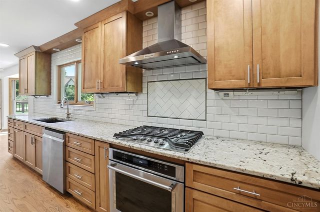 8082 Kingfisher Lane, West Chester, OH 45069
