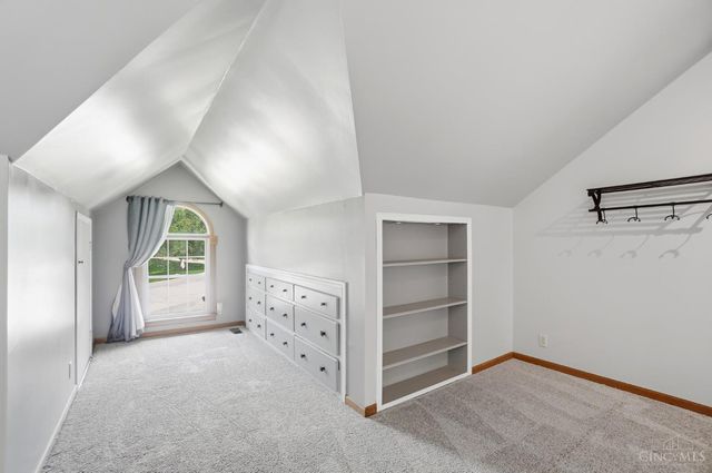 8082 Kingfisher Lane, West Chester, OH 45069