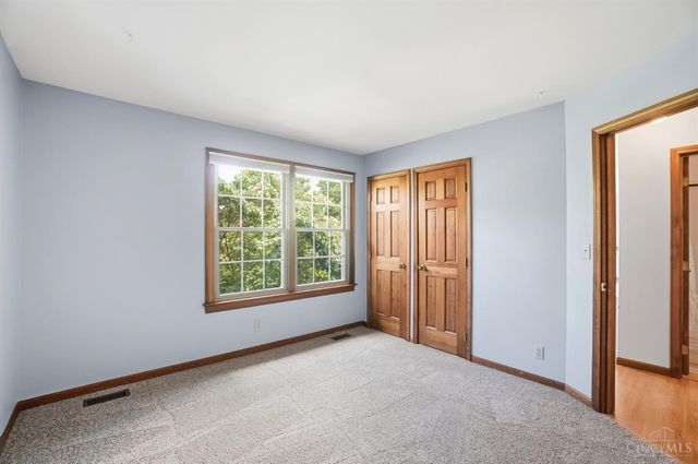 8082 Kingfisher Lane, West Chester, OH 45069