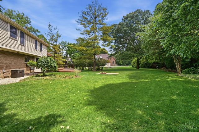 8082 Kingfisher Lane, West Chester, OH 45069