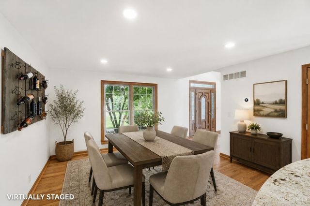 8082 Kingfisher Lane, West Chester, OH 45069