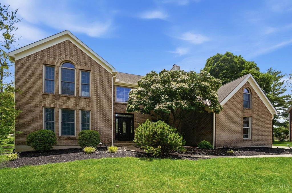 8082 Kingfisher Lane, West Chester, OH 45069