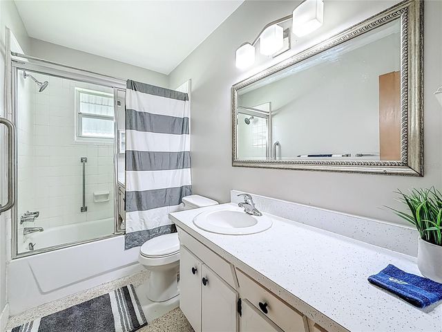 250 ROSERY ROAD NW 283, Largo, FL 33770