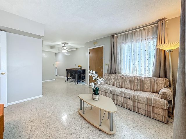 250 ROSERY ROAD NW 283, Largo, FL 33770