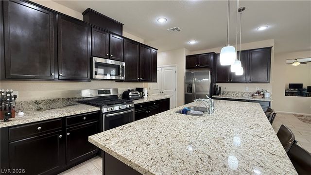 821 Fox Mountain Court, North Las Vegas, NV 89084