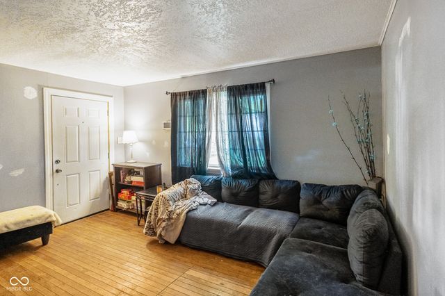 5607 Hardegan Street, Indianapolis, IN 46227