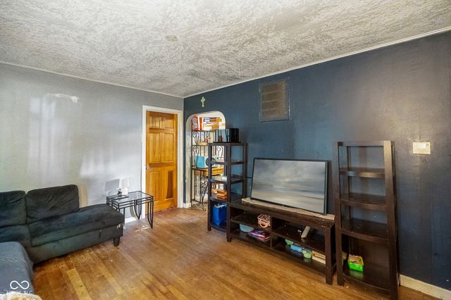 5607 Hardegan Street, Indianapolis, IN 46227