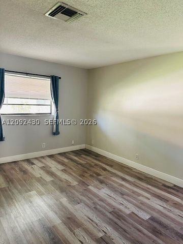 3739 SE 15 St 2, Dania Beach, FL 33004