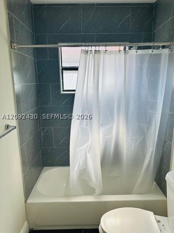 3739 SE 15 St 2, Dania Beach, FL 33004