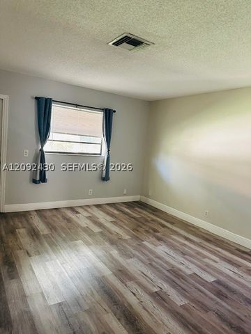 3739 SE 15 St 2, Dania Beach, FL 33004