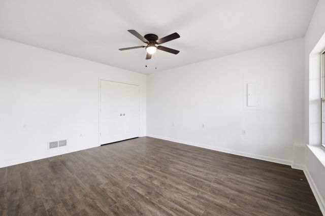 330 Williamsburg Lane, Georgetown, KY 40324