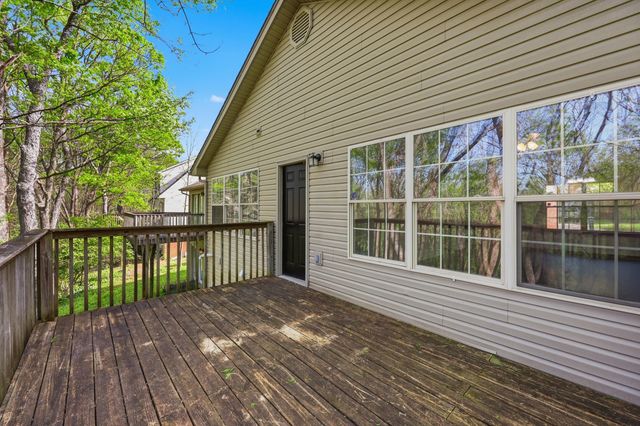 330 Williamsburg Lane, Georgetown, KY 40324