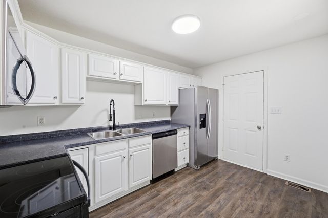 330 Williamsburg Lane, Georgetown, KY 40324