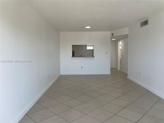 10300 Coral Way B-33, Miami, FL 33165