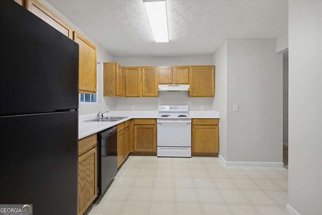 5020 Loving Road, Flowery Branch, GA 30542