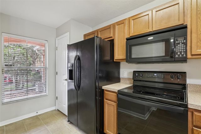 10814 KENSINGTON PARK AVENUE, Riverview, FL 33578