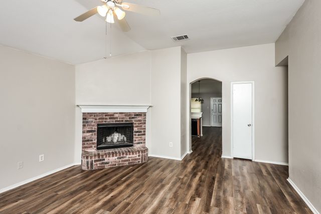 1409 Marena Moore Court, Dallas, TX 75232