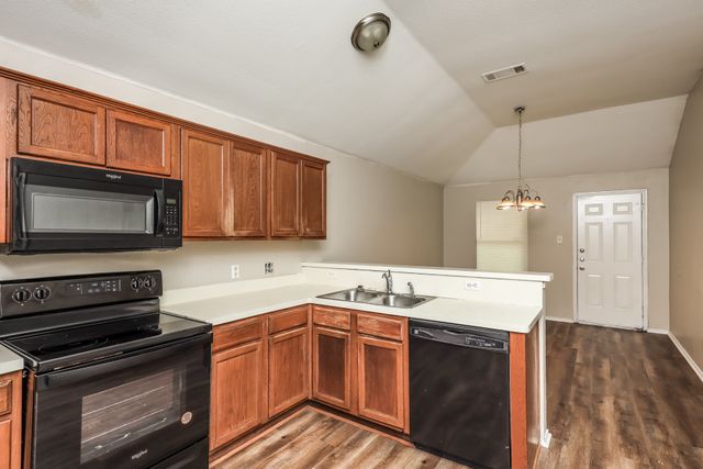 1409 Marena Moore Court, Dallas, TX 75232