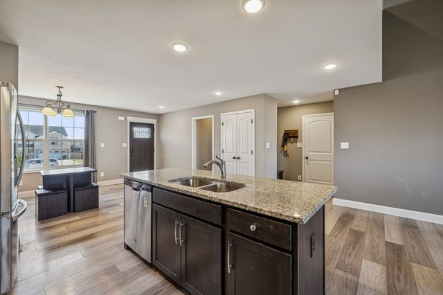 894 Wild Elm Ct, Clarksville, TN 37042