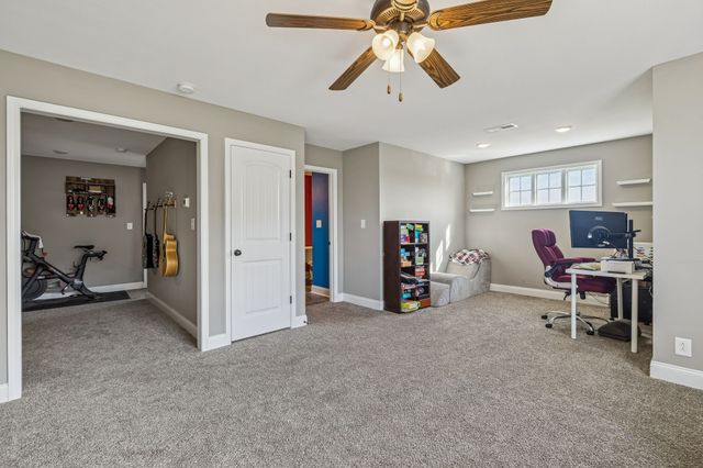 894 Wild Elm Ct, Clarksville, TN 37042