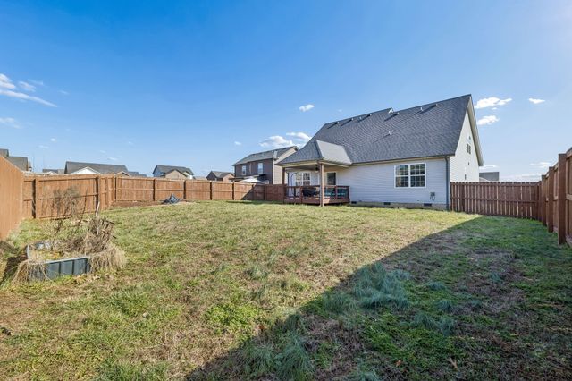 894 Wild Elm Ct, Clarksville, TN 37042