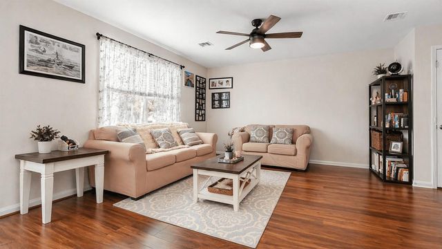 17430 Cedar Rock Dr Drive, Hockley, TX 77447