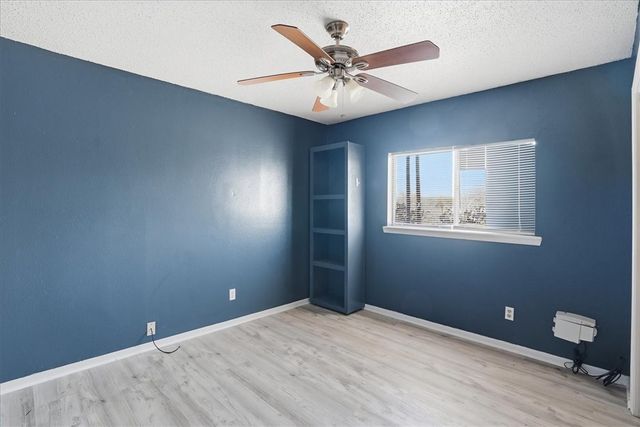 126 Kerry Dr, George West, TX 78022