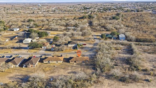 126 Kerry Dr, George West, TX 78022
