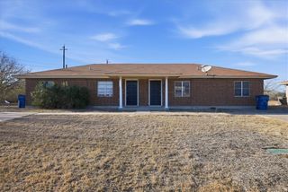 126 Kerry Dr, George West, TX 78022