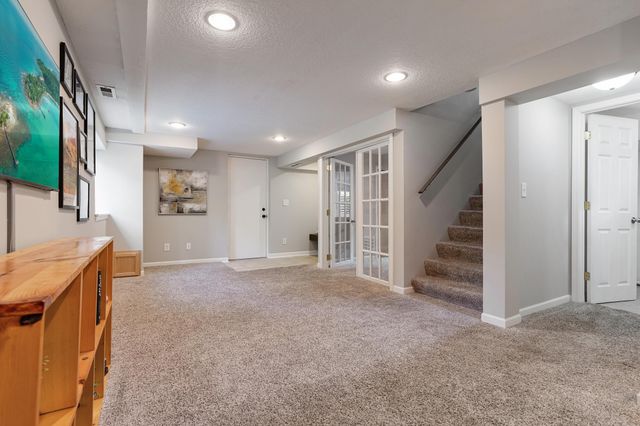 7729 Plymouth Avenue N, Golden Valley, MN 55427