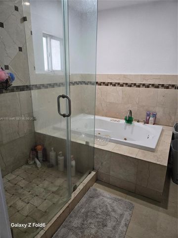234 E 44th St, Hialeah, FL 33013