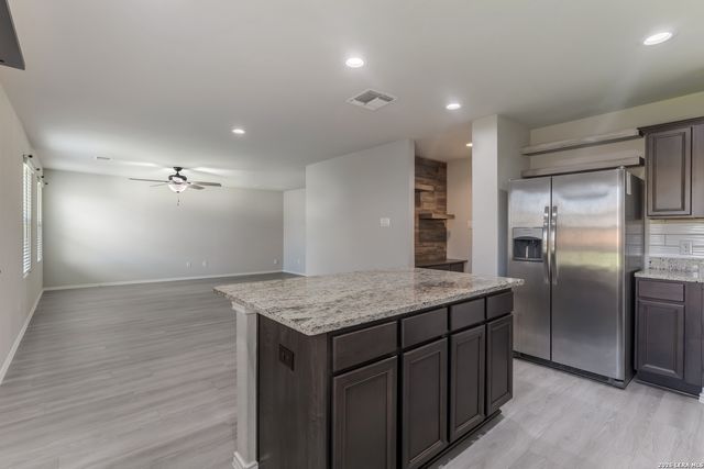 13139 HEATHERS ARROW, St Hedwig, TX 78152