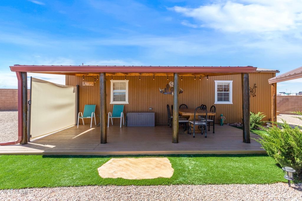 Image 7 of property listing at 1915 W CASA DEL RIO Drive 7, Benson, AZ 85602