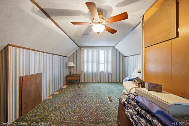 7042 Gilman Street, Garden City, MI 48135