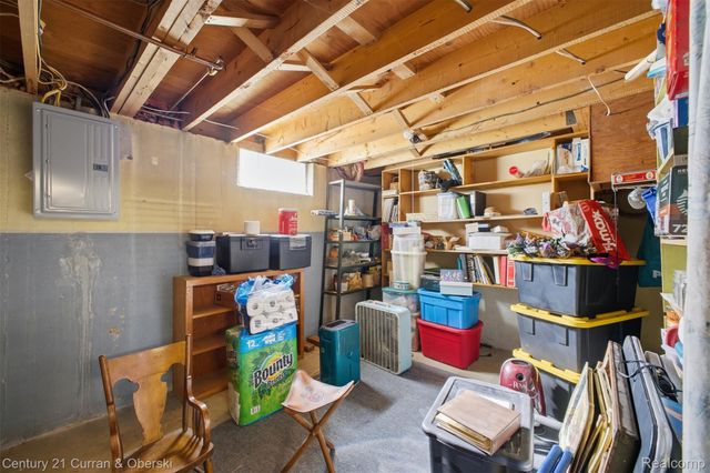 7042 Gilman Street, Garden City, MI 48135