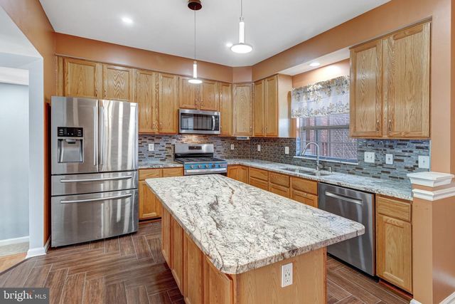 2594 SYLVAN MOOR LN, Woodbridge, VA 22191