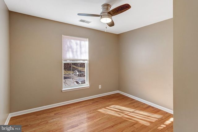 2594 SYLVAN MOOR LN, Woodbridge, VA 22191