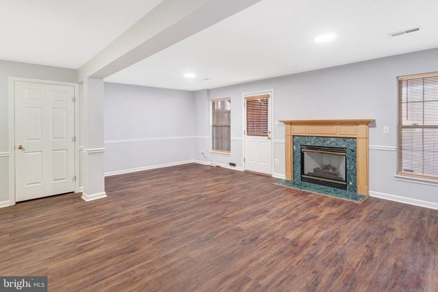 2594 SYLVAN MOOR LN, Woodbridge, VA 22191