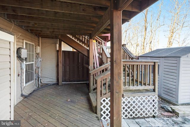 2594 SYLVAN MOOR LN, Woodbridge, VA 22191